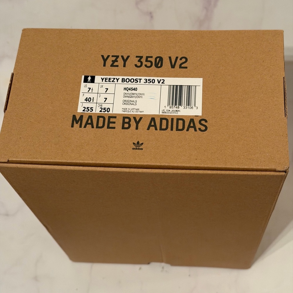 Yeezy Boost 350 V2 Onyx US 7.5 M (NEW) - Picture 5 of 5